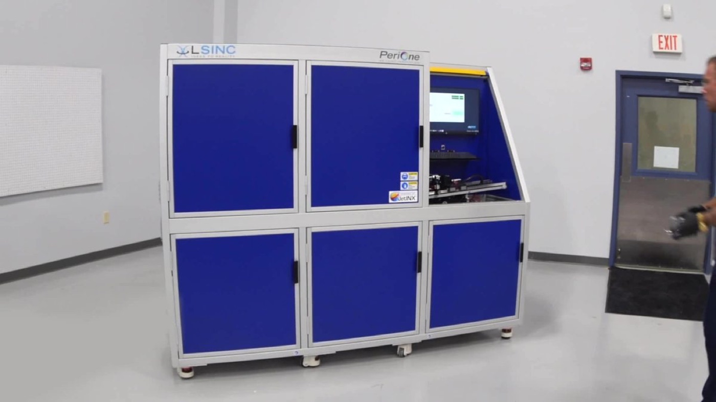 LSINC printer control system showing a live print job