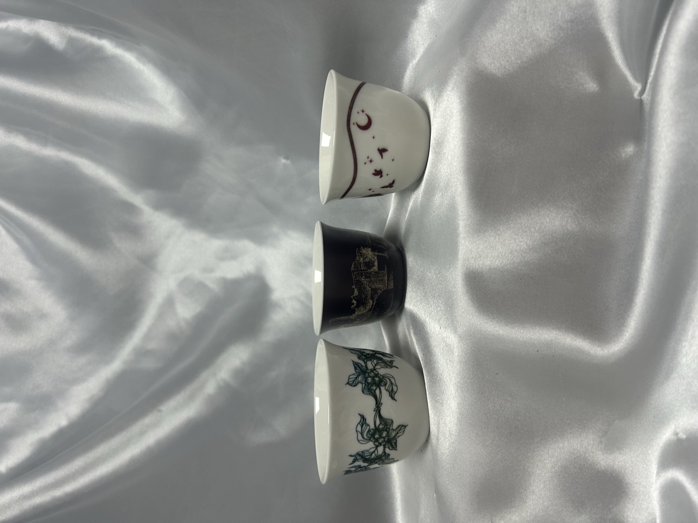 Printed qahwa cups with full colour National Day artwork